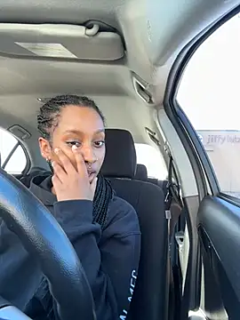 Your Paris online show from 02/28/25, 05:59