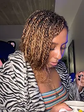 Your Paris online show from 10/20/25, 02:34