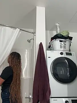 Your Paris online show from 10/20/25, 02:39