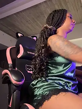 Your Paris online show from 11/26/25, 04:46