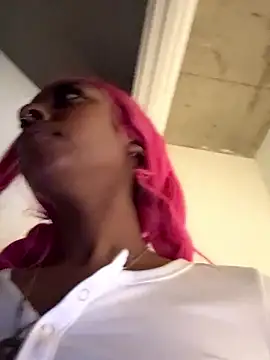 Your Paris online show from 02/12/26, 04:40