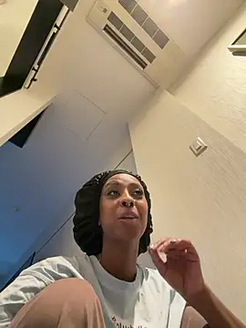 Your Paris online show from 02/28/26, 09:05