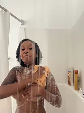 Your Paris online show from 03/25/26, 01:33