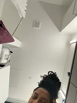 Your Paris online show from 04/10/26, 11:31