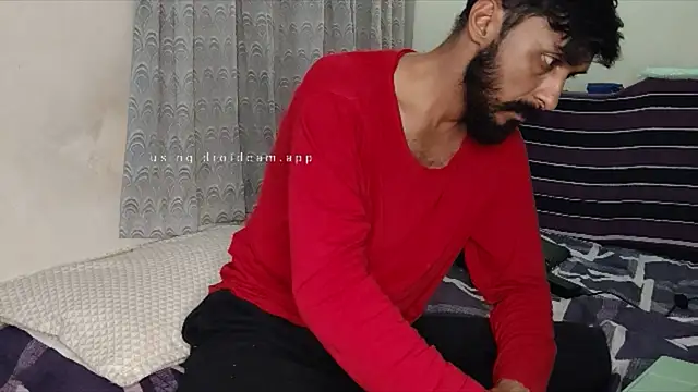 Snapshot of Forbidden_Live143 chatting on 12/18/25, 08:15 Forbidden Live143 online show from 12/18/25, 08:15