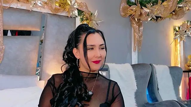 Evangeline Taylorr online show from 12/17/25, 10:54