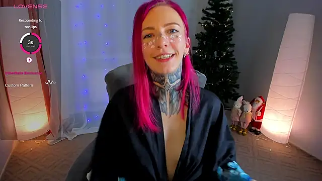 Roxy      online show from 12/13/24, 02:43