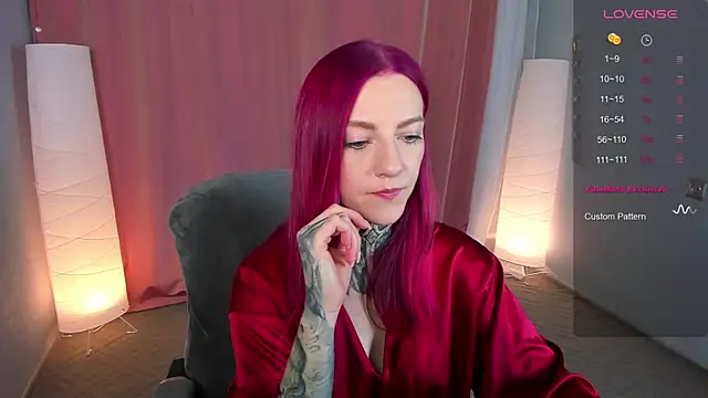 Roxy      online show from 02/09/25, 08:34