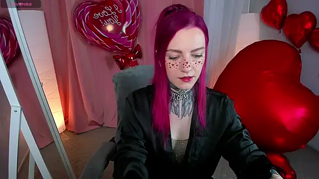 Roxy      online show from 02/14/25, 08:48