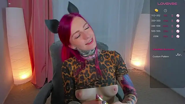 Roxy      online show from 03/01/25, 11:37