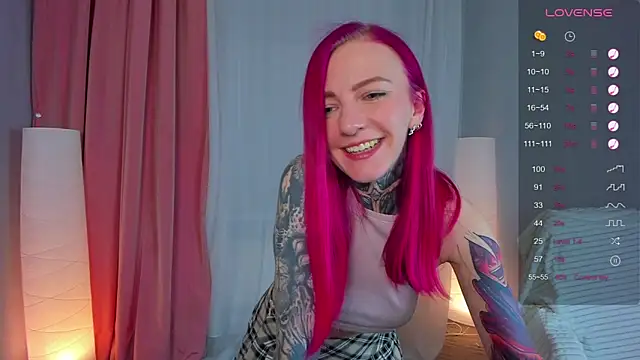 Roxy      online show from 03/16/25, 08:32