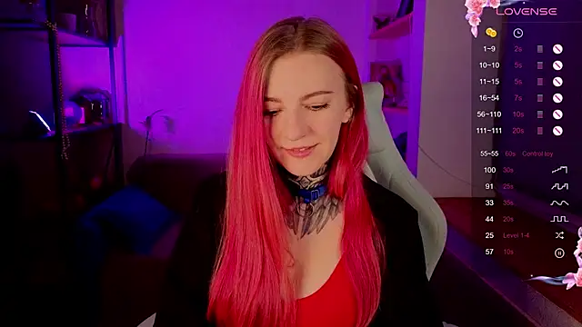 Roxy      online show from 11/28/25, 06:16