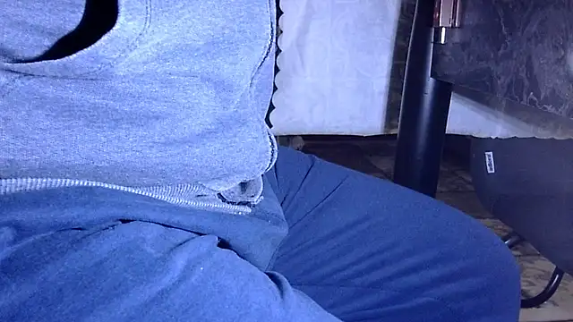 Snapshot of by-panic chatting on 01/09/25, 09:26 by-panic online show from 01/09/25, 09:26