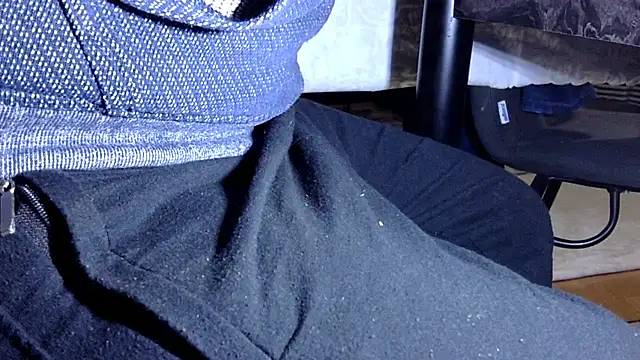 Snapshot of by-panic chatting on 01/13/25, 10:56 by-panic online show from 01/13/25, 10:56