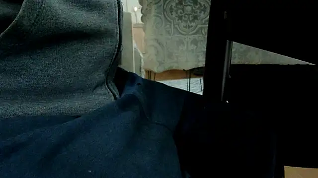 Snapshot of by-panic chatting on 03/16/25, 11:49 by-panic online show from 03/16/25, 11:49