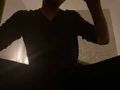 Snapshot of deskriptive chatting on 05/14/26, 03:24 deskriptive online show from 05/14/26, 03:24