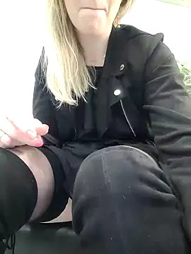 Amitiel Angel online show from 01/12/25, 04:08