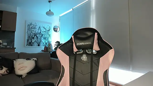 annie gh online show from 04/19/26, 06:10