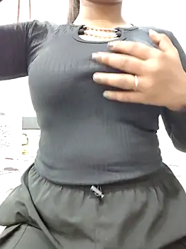 Snapshot of MohiniHott chatting on 09/27/25, 07:13 MohiniHott online show from 09/27/25, 07:13