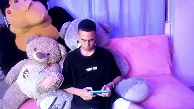 isaaclatino online show from 01/14/26, 03:34