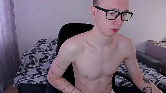 Alex silents online show from 03/19/25, 05:41