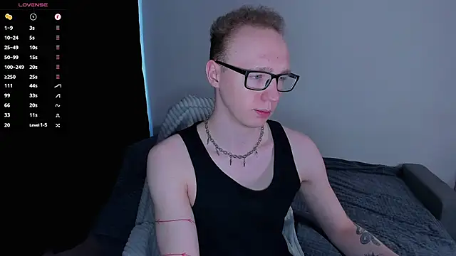 Alex silents online show from 04/17/26, 01:03