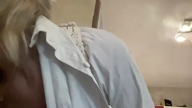 casalinga88 online show from 10/10/25, 06:12