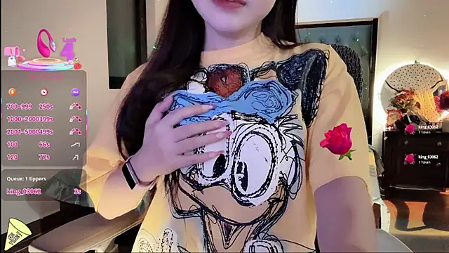 Berrysweet 68 online show from 10/24/25, 10:17