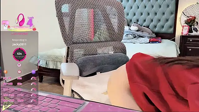 Snapshot of Berrysweet_68 chatting on 10/31/25, 02:56 Berrysweet 68 online show from 10/31/25, 02:56