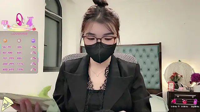 Snapshot of Berrysweet_68 chatting on 11/08/25, 03:23 Berrysweet 68 online show from 11/08/25, 03:23