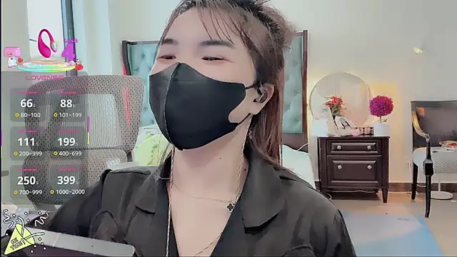 Snapshot of Berrysweet_68 chatting on 11/30/25, 02:48 Berrysweet 68 online show from 11/30/25, 02:48