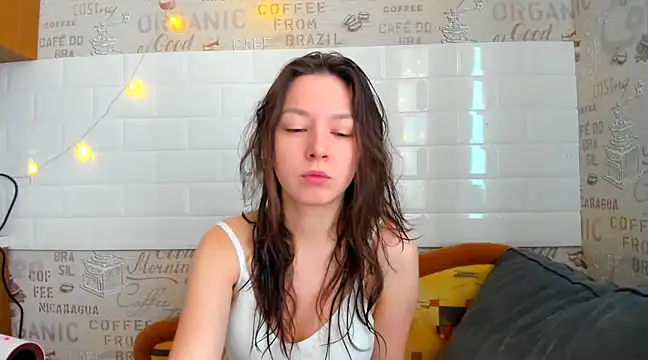 Snapshot of Adela_Vetta chatting on 02/11/25, 10:48 Adela Vetta online show from 02/11/25, 10:48