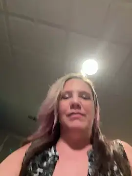 Snapshot of KandyKane11 chatting on 01/14/25, 03:22 KandyKane11 online show from 01/14/25, 03:22