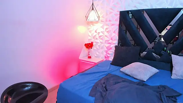 Sheryl Hamilton online show from 01/31/25, 04:06