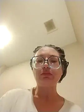 xWhoreAbleX Pika online show from 10/31/25, 04:30