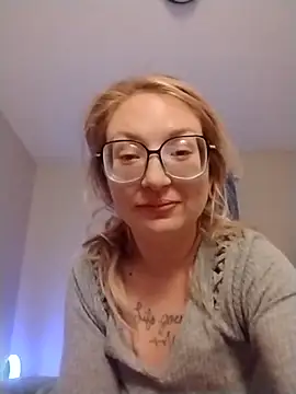 xWhoreAbleX Pika online show from 12/18/25, 01:33