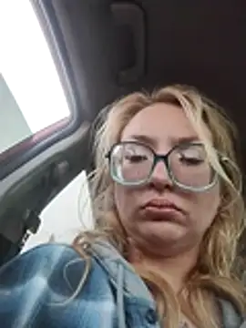 xWhoreAbleX Pika online show from 01/11/26, 08:36