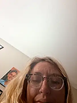xWhoreAbleX Pika online show from 05/25/26, 03:23