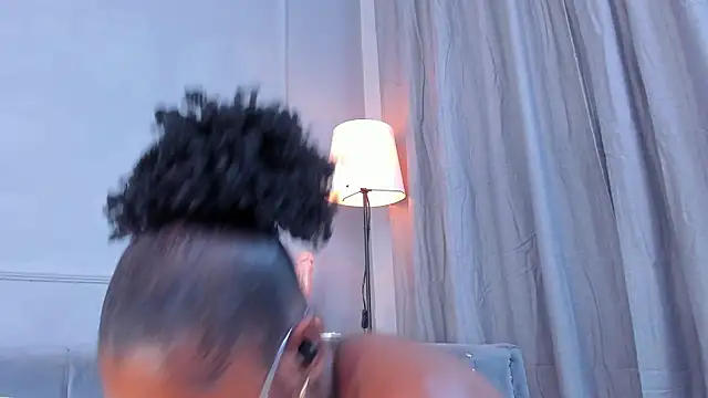 Amykord online show from 02/05/25, 05:42