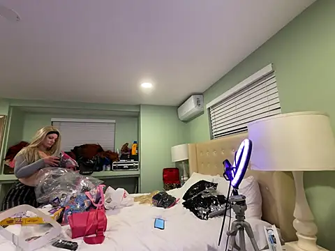 tatted-bitty online show from 03/21/25, 03:01