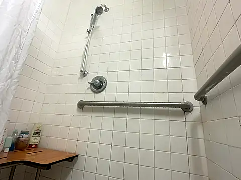 tatted-bitty online show from 11/06/25, 08:43