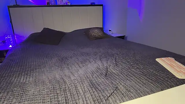 KristalNight online show from 12/16/24, 01:22