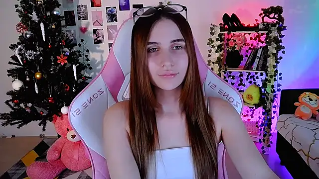 Snapshot of AliceCharmy chatting on 12/12/24, 02:55 AliceCharmy online show from 12/12/24, 02:55