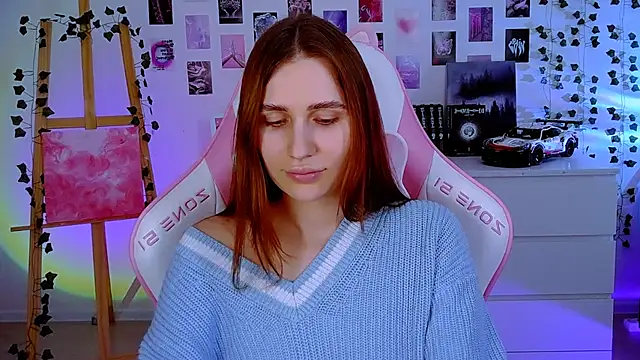 Snapshot of AliceCharmy chatting on 01/17/25, 01:24 AliceCharmy online show from 01/17/25, 01:24