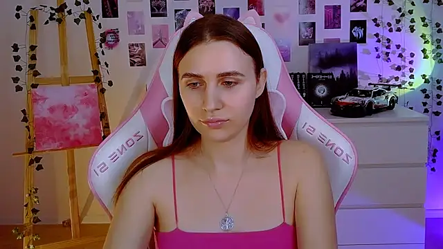 Snapshot of AliceCharmy chatting on 01/28/25, 01:59 AliceCharmy online show from 01/28/25, 01:59