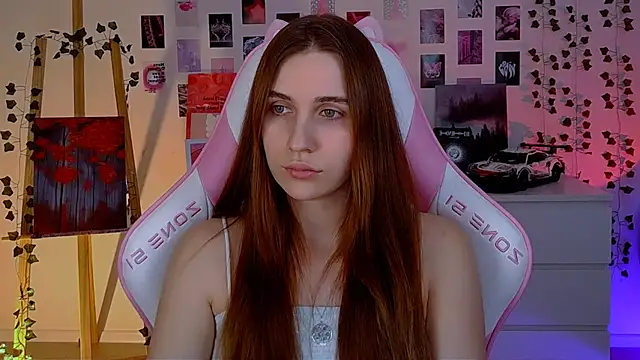 Snapshot of AliceCharmy chatting on 02/21/25, 04:16 AliceCharmy online show from 02/21/25, 04:16