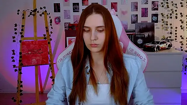 Snapshot of AliceCharmy chatting on 03/20/25, 05:15 AliceCharmy online show from 03/20/25, 05:15