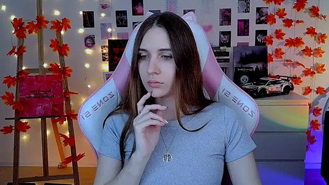 Snapshot of AliceCharmy chatting on 11/04/25, 07:29 AliceCharmy online show from 11/04/25, 07:29