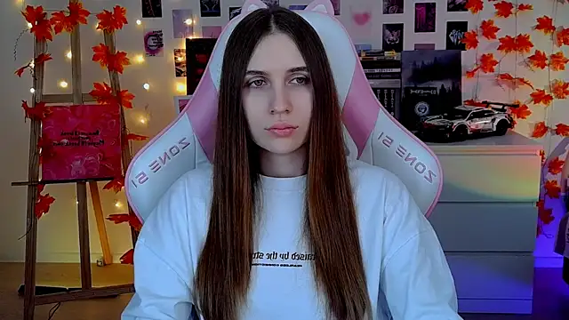 Snapshot of AliceCharmy chatting on 11/21/25, 08:13 AliceCharmy online show from 11/21/25, 08:13