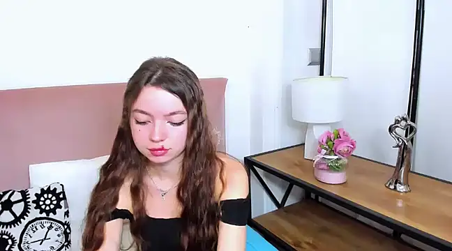 GraceLips online show from 02/05/25, 11:34